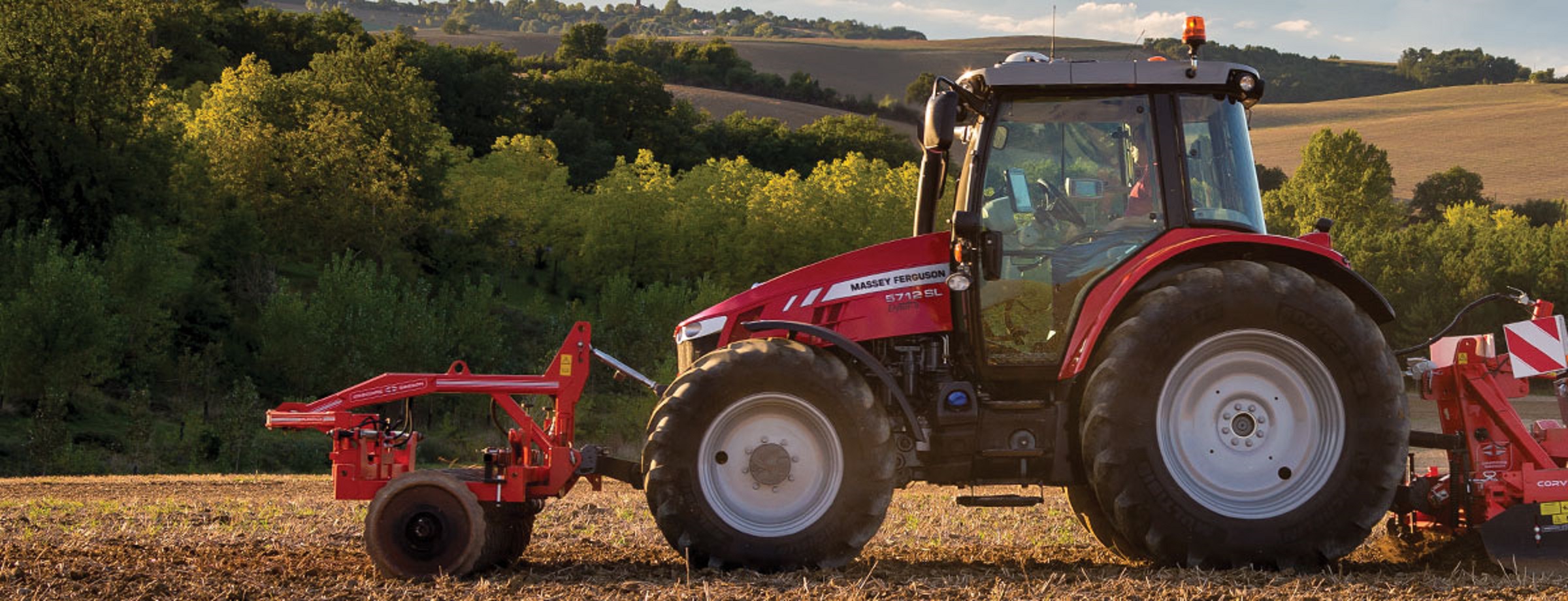 Massey Ferguson presenta potente tractor de alto rendimiento y tecnología