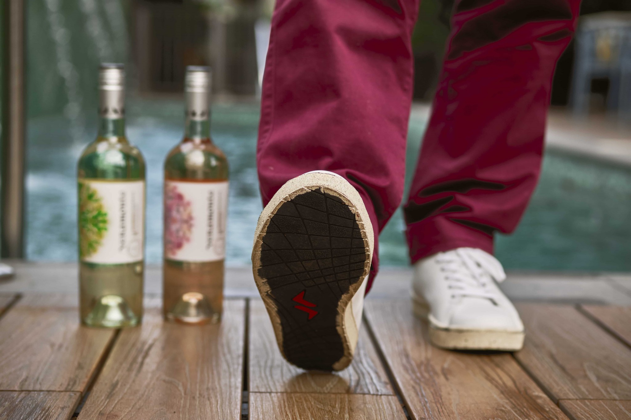 Economía circular: crean zapatillas a partir de desechos de material vitivinícola
